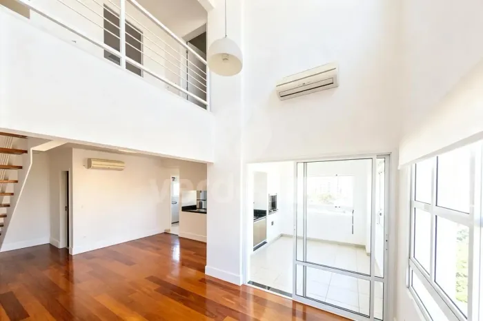 Duplex à venda no Cambuí Campinas/SP | 105 m² | 2 suítes | Varanda gourmet | 2 vagas