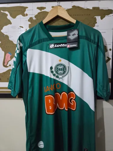 Camisa Coritiba Lotto 2010 G na etiqueta.