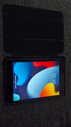  iPad Mini 4 128GB + Capa + Película | Perfeito estado