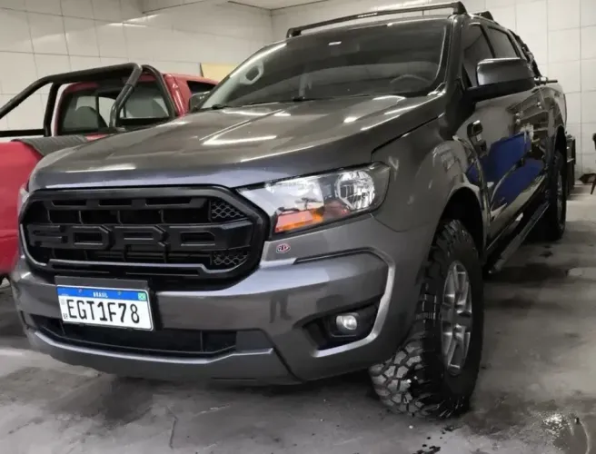 Grade frontal Ranger