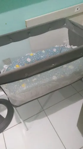 Berço Portátil Co-Sleeper Cinza com Ninho Redutor - Excelente Estado