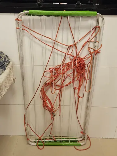 2x varal de teto ótimo estado