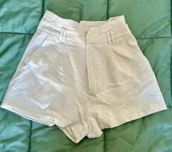 Shorts Creme Alfaiataria S