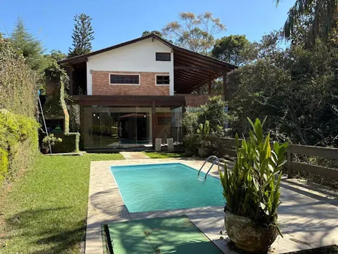 Casa com 3 dormitórios à venda, 400 m² por R$ 2.790.000,00 - Parque das Hortênsia - Doming