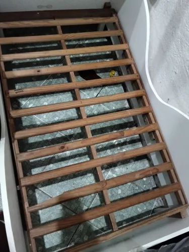 Caminha infantil.tamanho 1metro e 35cm. por 29 centímetros 