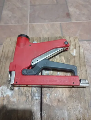 Grampeador Manual 