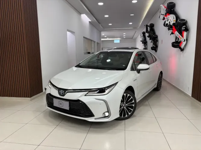 Toyota Corolla Altis Prem. Hybrid 1.8 Flex AUT 2024