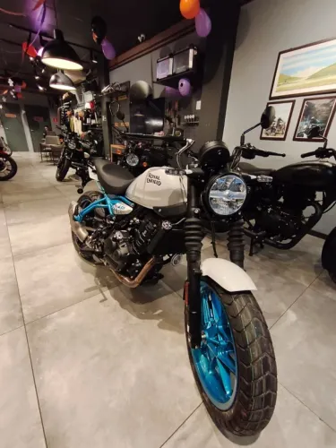 GUERRILLA 450cc BRAVA BLUE + EMPLACAMENTO - LUIZ