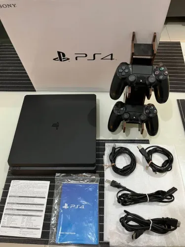 Playstation 4 Slin 500GB C/ 2 Controles (Muito Consevado)