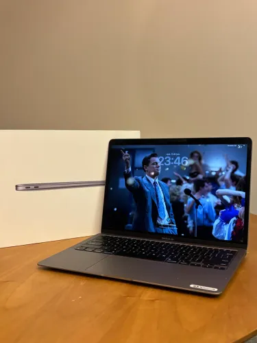MacBook Air M1 256GB Space Gray | 98% Bateria | 149 Ciclos | Completo na Caixa