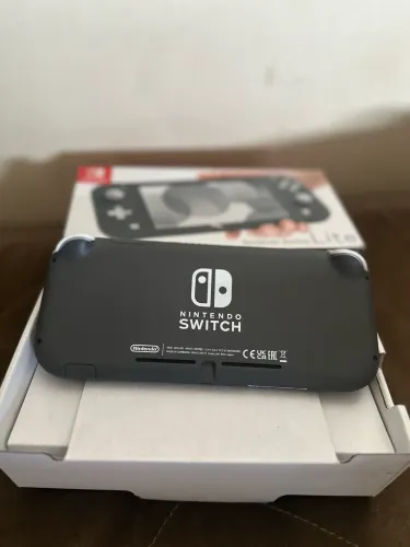 Nintendo Switch novo na caixa 