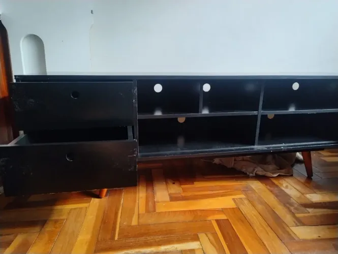 Rack preto para sala 