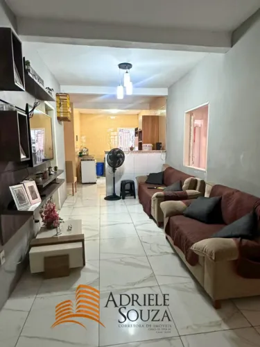 Vendo Casa ampla no bairro Santos Dumont