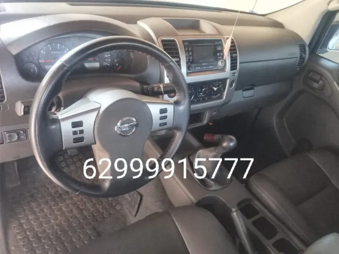 Nissan Frontier LE CD 4X4 2.5 TB Diesel Mec. 2012