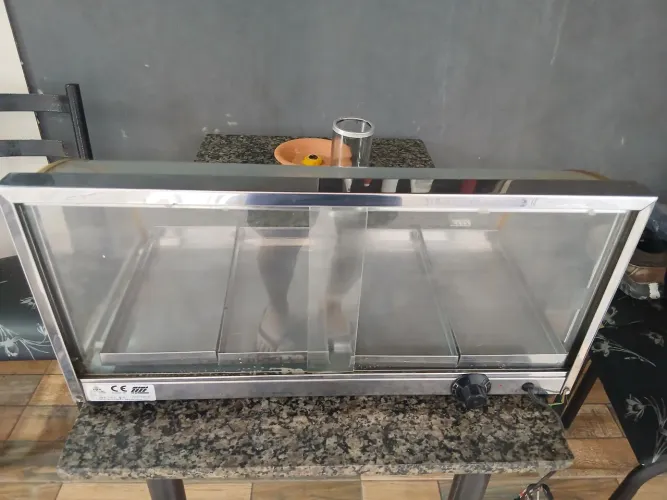 Vitrina /estufa para salgados