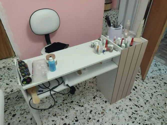 Mesa manicure 