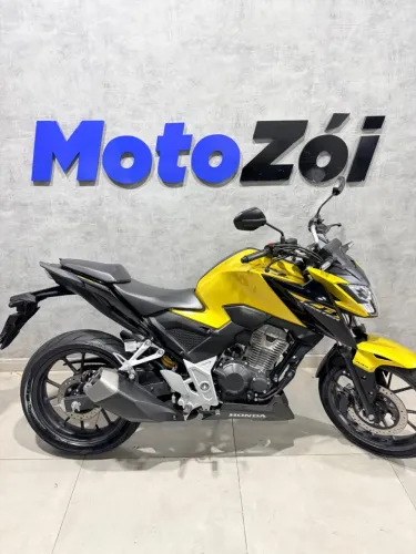 HONDA CB 300F TWISTER CBS DOURADO 2023