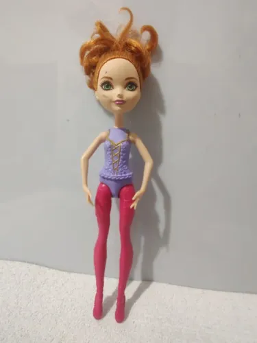 boneca bailarina ever after high holly o'hair mattel 26cm