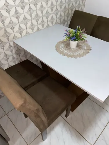 Conjunto Mesa 4 Cadeiras Estofadas - Entrego 