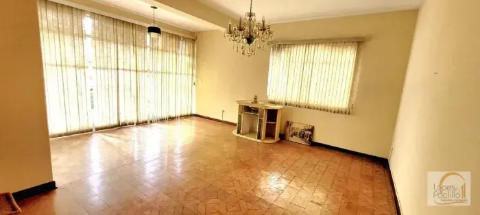 Casa com 3 dormitórios à venda, 250 m² por R$ 2.000.000,00 - Centro - Atibaia/SP