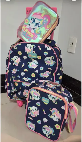 KIT PUKET Mochila, lancheira e estojo