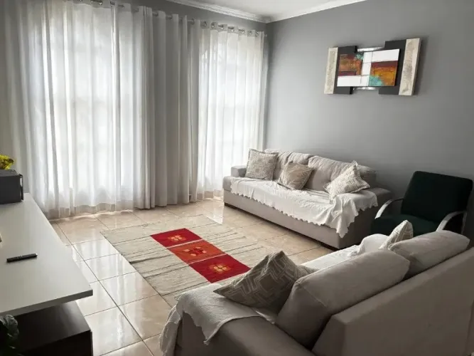 Casa térrea à venda na Vila Hortência, em Sorocaba-SP