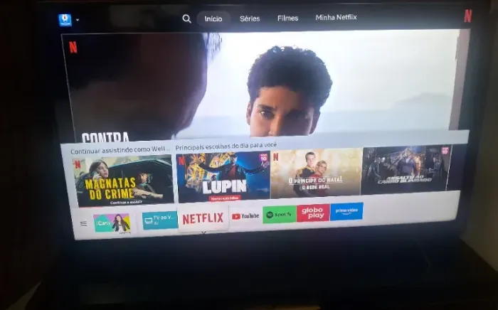 TV: Samsung Smart TV 55" 4K UHD