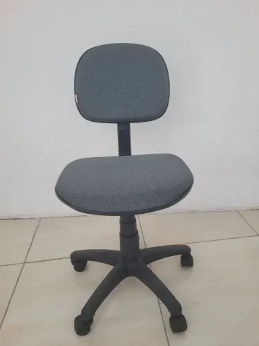 Cadeira secretária giratória 
