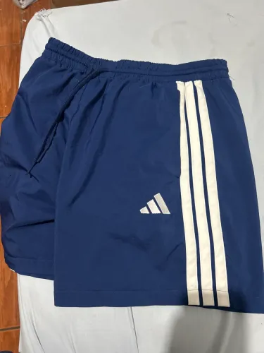 Bermuda adidas
