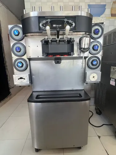 Máquina de Sorvete Expresso Taylor - 3 Sabores + Misto | Excelente Estado