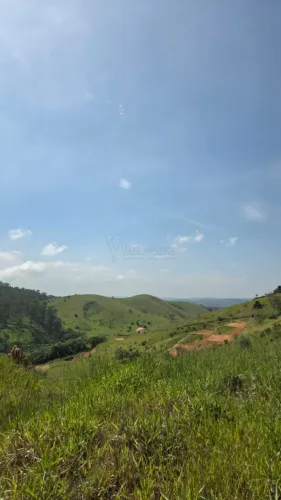 Terreno à Venda em Guararema - SP! Área total: 1.000 m²