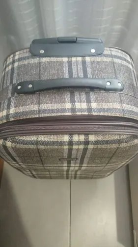 Mala semi nova em perfeito estado