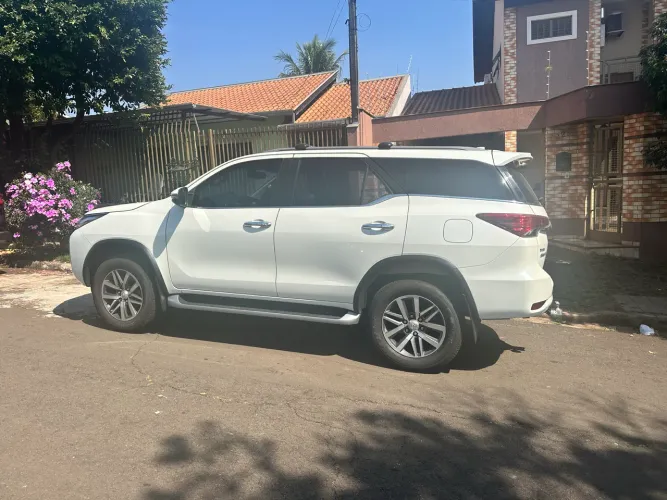 Toyota Hilux SW4 SRX 4X4 2.8 TDI 16V Dies. Aut. 2020