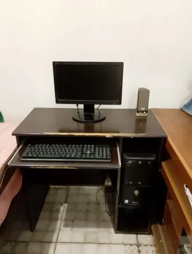 Vendo computador completo, funcionando perfeitamente, já com windows 10, trabalho escolar