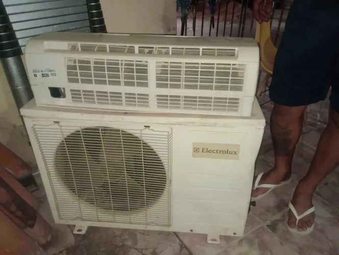 Ar-condicionado Eletrolux 12000 btus