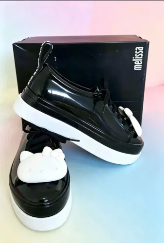 Tênis Melissa hello Kitty preto 36 (novo)