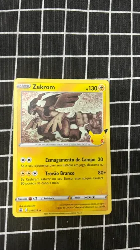 Carta Pokémon TCG Lendário Zekrom Foil 25 Anos Rara Excelente