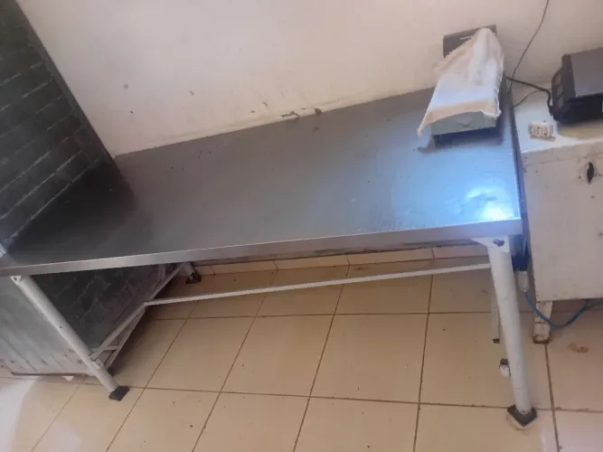 Mesa de inox