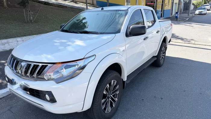 Mitsubishi L200 Triton Sport GLS 2.4 CD Diesel Aut. 2025