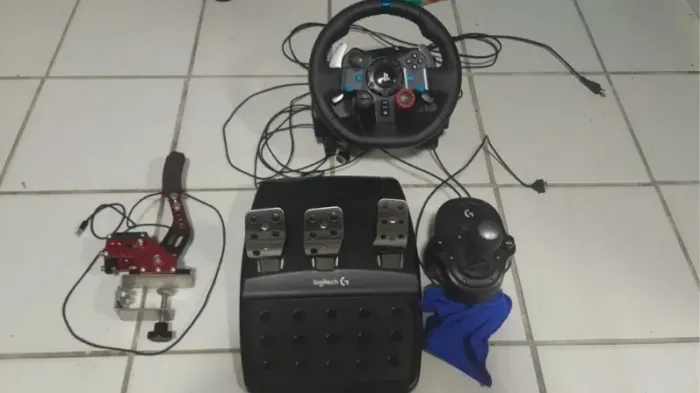 Volante Logitech G29 + Freio de mão 