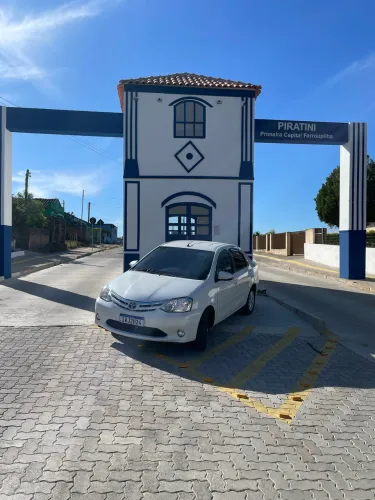 Toyota Etios XLS Sedan 1.5 Flex 16V 4P Mec. 2015
