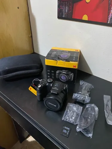 CÂMERA KODAK PIXPRO AZ425 - COMPLETA - ESTADO DE NOVA