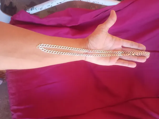 Vendo corrente de prata escama de peixe 