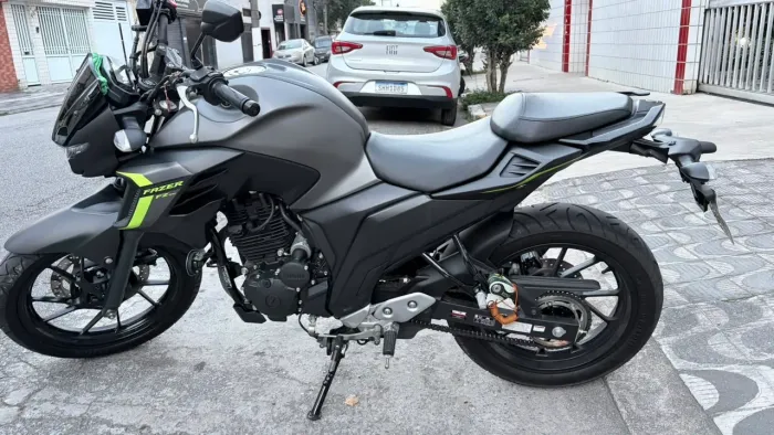? Yamaha Fazer FZ25 250cc 2024 - Impecável | Apenas 5.000 km ?