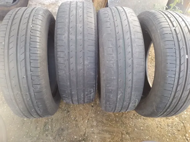 4 pneus 185 65 15 Bridgestone