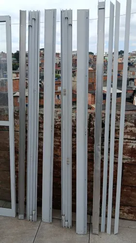 Porta balcão 3 folhas 