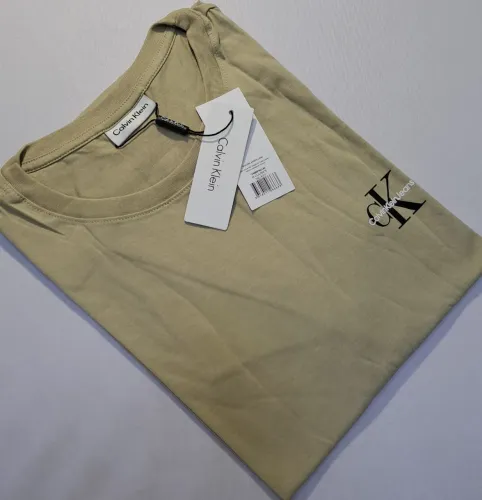 Camiseta Calvin Klein Bege