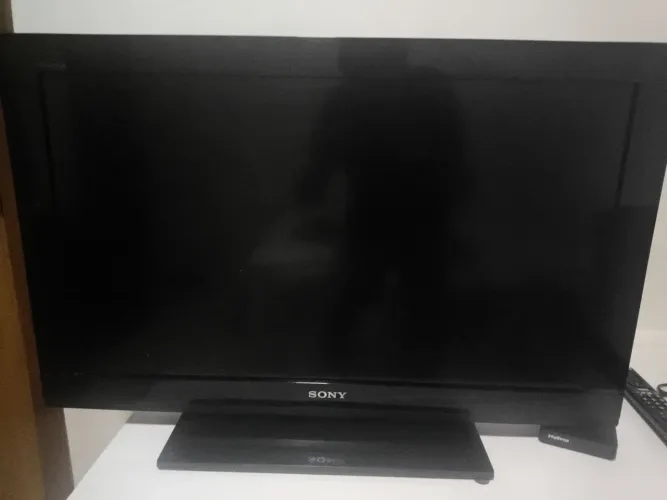 TV Sony Bravia 32" KDL-32BX325 + Suporte de Parede ELG