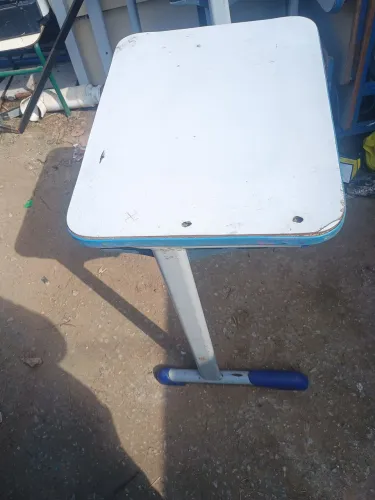 Vendo mesinha Escolar 