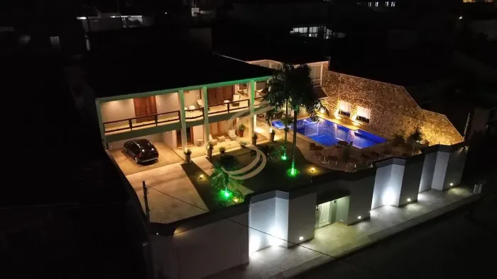 Casa Alto padrão, mobiliada, Jardim Bela Vista - 900 m² de área construída